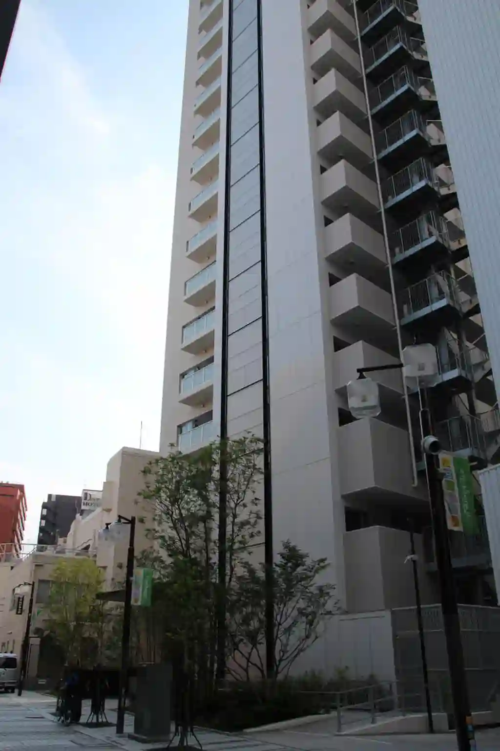 カワサキ・ミッドマークタワー 外観